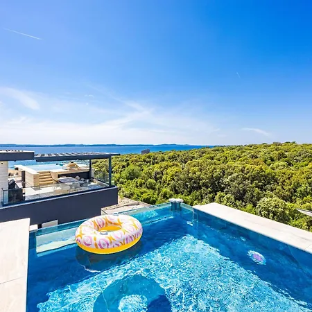 Luxury Pool Seaside * Zadar