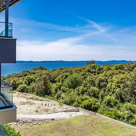 Luxury Pool Seaside Apartman