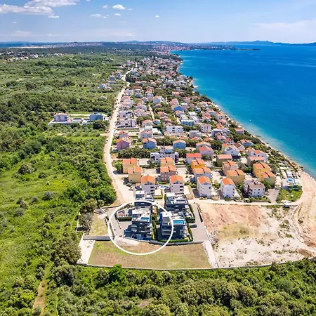 Luxury Pool Seaside Zadar