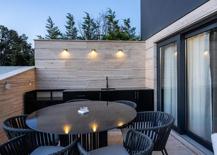 Luxury Pool Seaside *