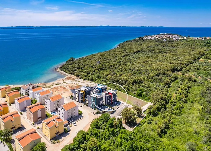 Luxury Pool Seaside Διαμέρισμα