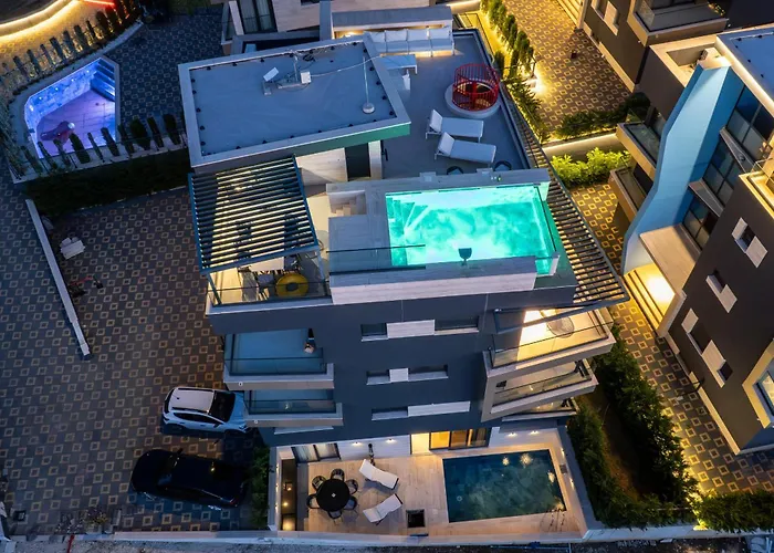 Διαμέρισμα Luxury Pool Seaside Ζαντάρ